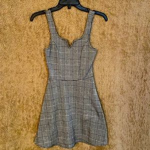 Aeropostale black/white plaid dress size x small